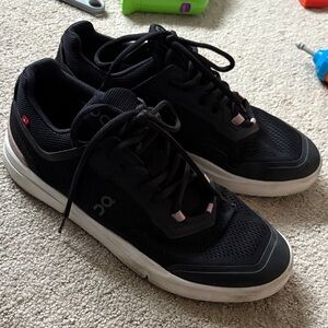 ON Roger Federer Sneakers 9.5